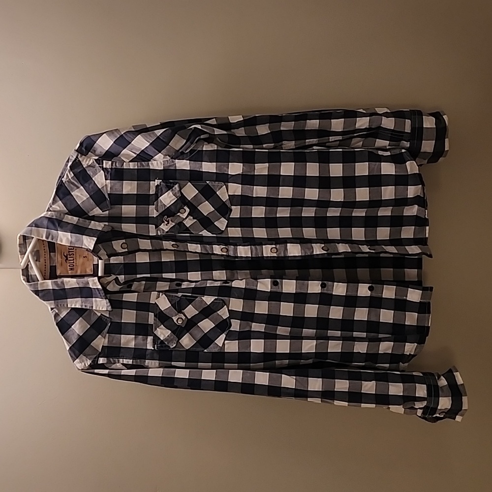 Hollister button shirt